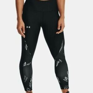 Under Armour Heatgear Compression Ankle Leggings Black with White Script Small